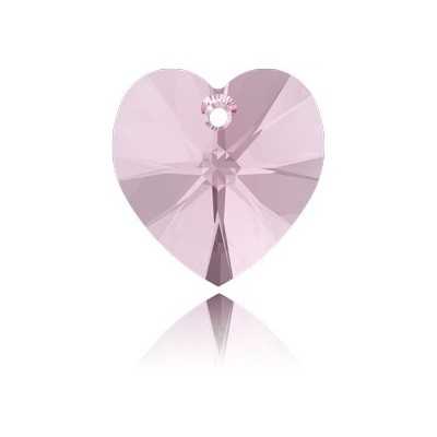 P0582-Swarovski Elements 6228 Light Amethyst  18mm